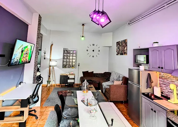 Spyros\'S Home